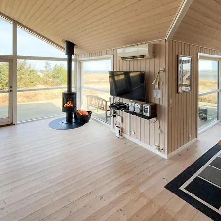 Cozy In Hvide Sande With Sauna بيت للعطل *